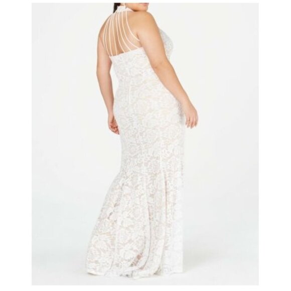 B. Darlin Gown Nude Off White Plus Floral-Lace Dress - Picture 2 of 8